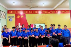 Lễ kết nạp 126 thanh niên ưu tú vào Đoàn...