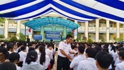 Học sinh Trường THPT Cát Tiên sôi nổi...